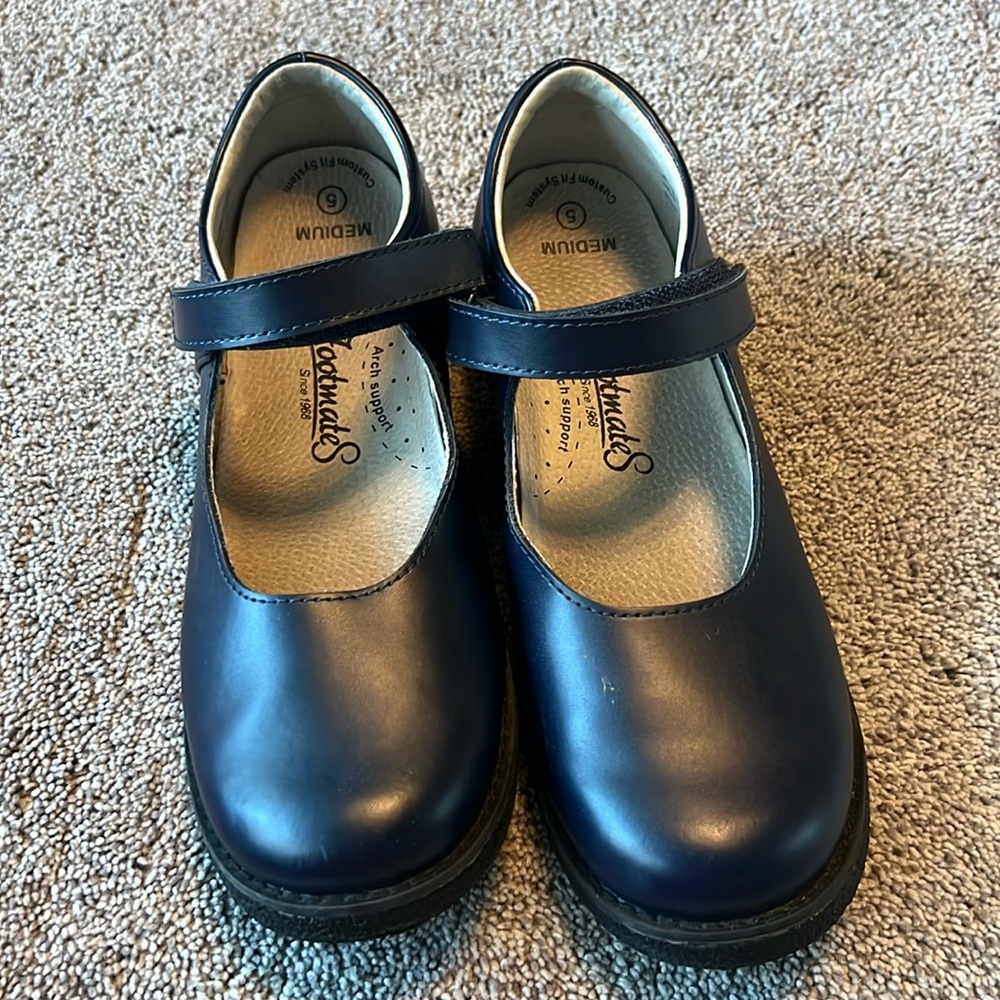 Blue Mary Jane school shoes Never worn size 5 youth